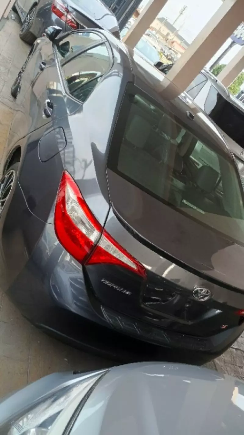 Toyota Corolla   - 2014