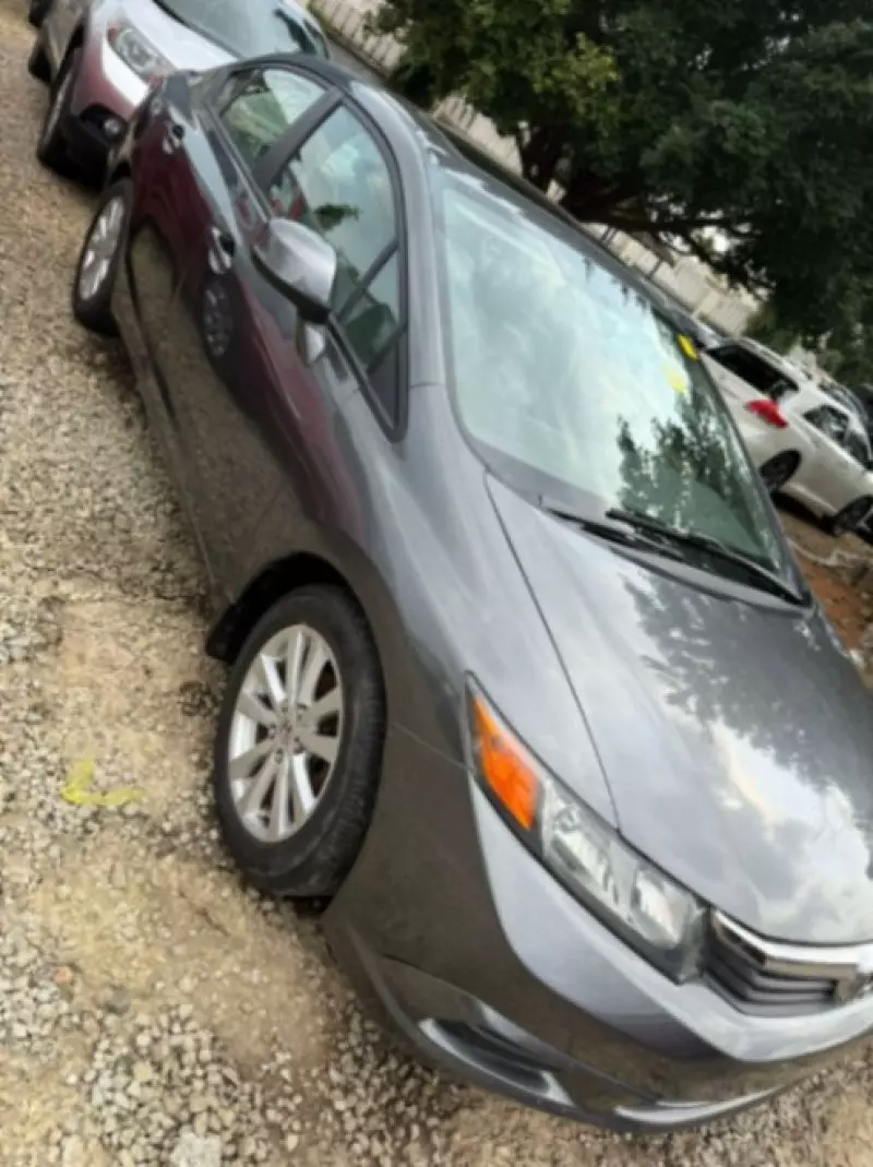 Honda Civic   - 2012