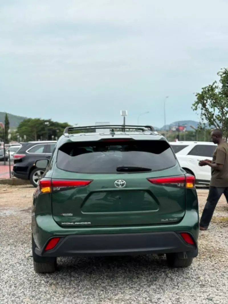 TOYOTA Highlander   - 2024