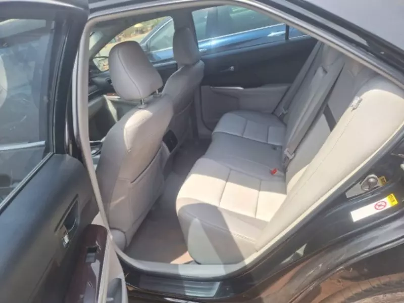 Toyota Camry   - 2014