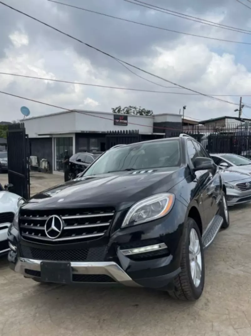 Mercedes-Benz ML 350   - 2012