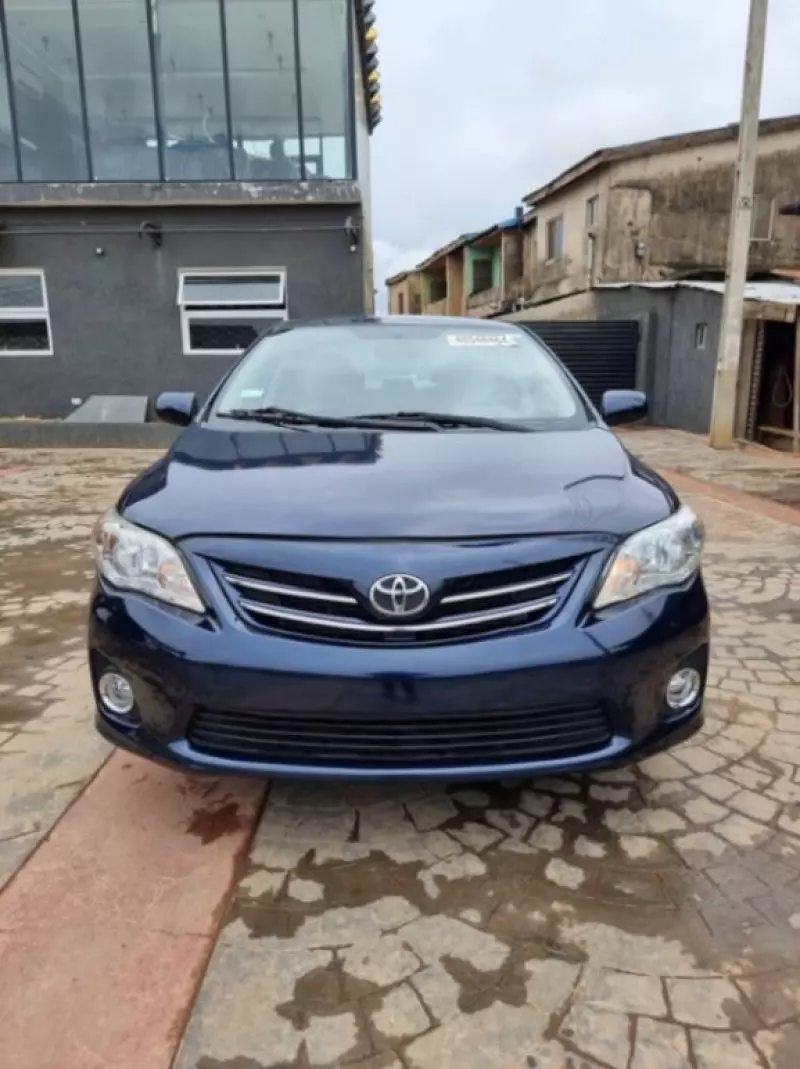Toyota Corolla   - 2013