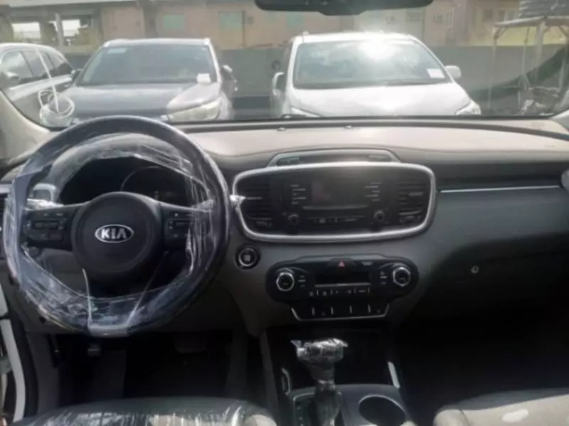 KIA Sorento   - 2016