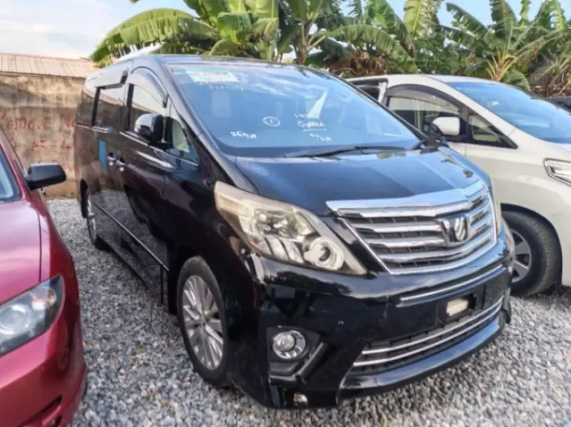 TOYOTA Alphard   - 2013