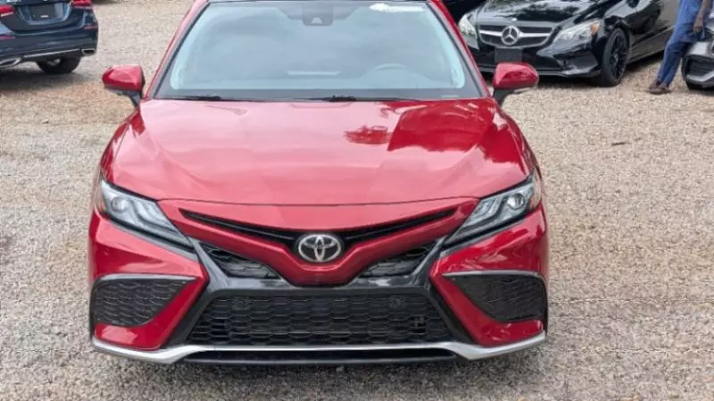 TOYOTA Camry   - 2021