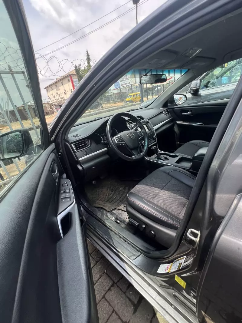 Toyota Camry   - 2017
