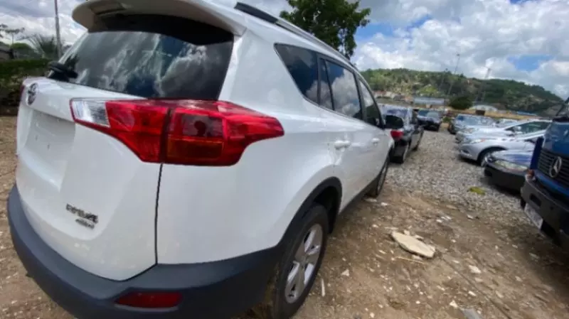 TOYOTA RAV 4   - 2015