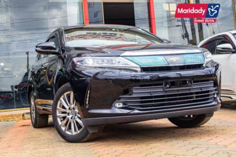 Toyota Harrier   - 2018