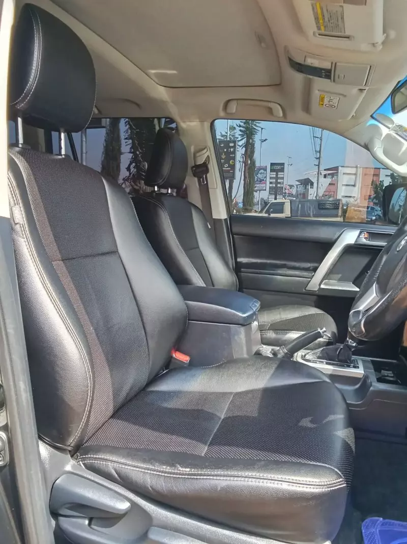 Toyota Landcruiser Prado   - 2014