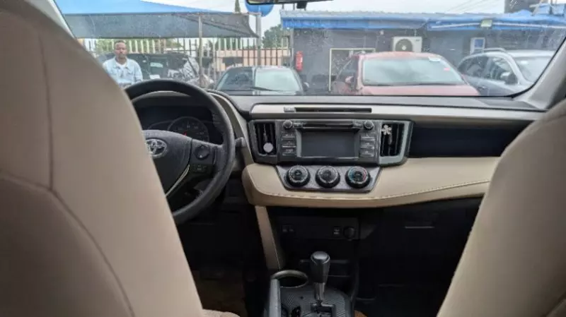Toyota RAV 4   - 2014
