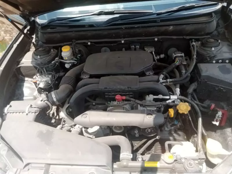 Subaru Legacy   - 2012