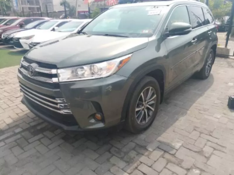 Toyota Highlander   - 2018