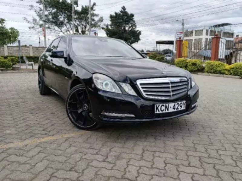 Mercedes-Benz E 250   - 2011