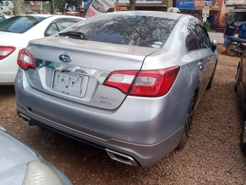 Subaru Legacy B4   - 2015