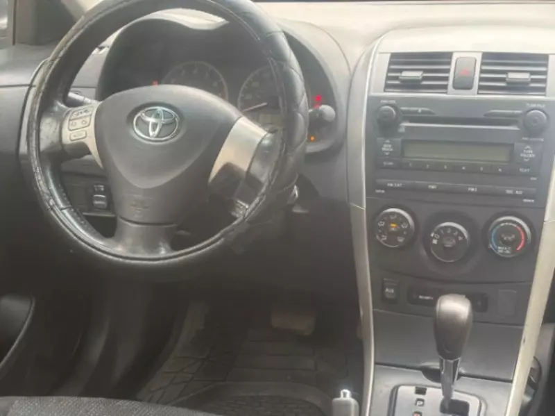 TOYOTA Corolla   - 2009