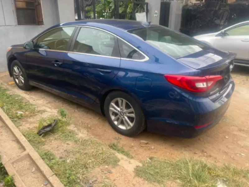 Hyundai Sonata   - 2015