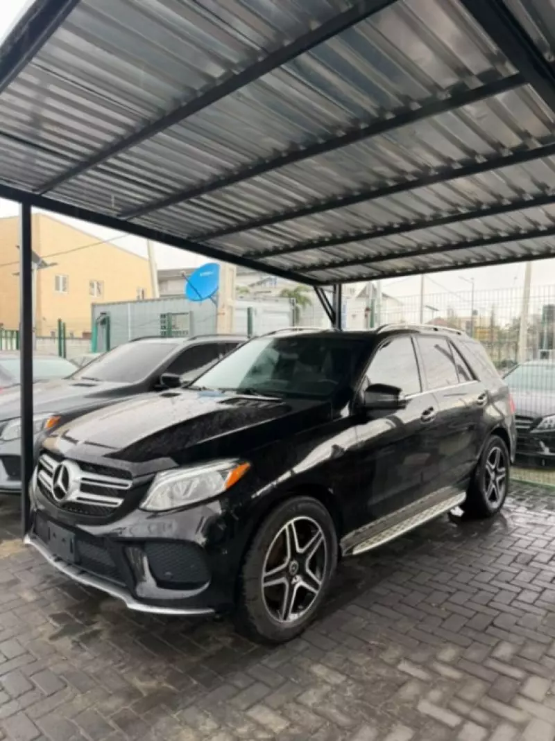 Mercedes-Benz GLE 400   - 2016