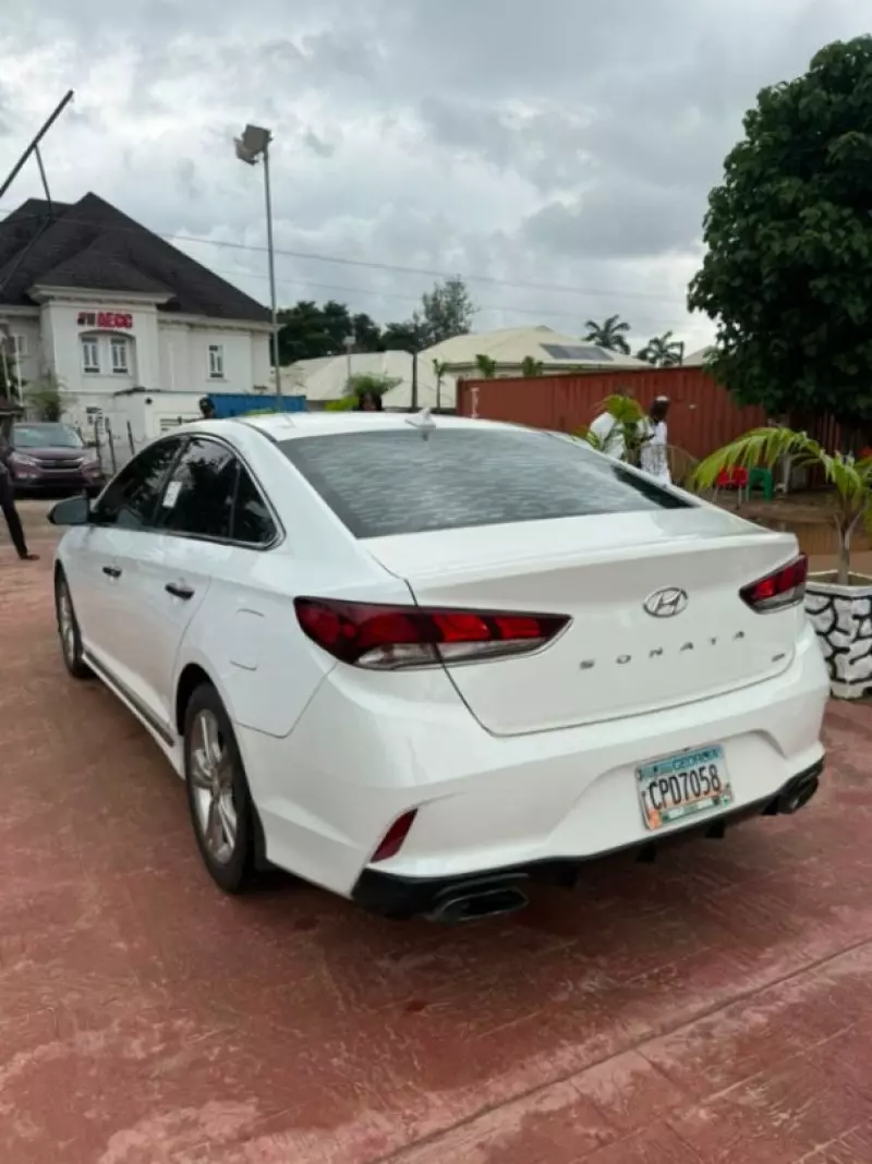 Hyundai Sonata   - 2019