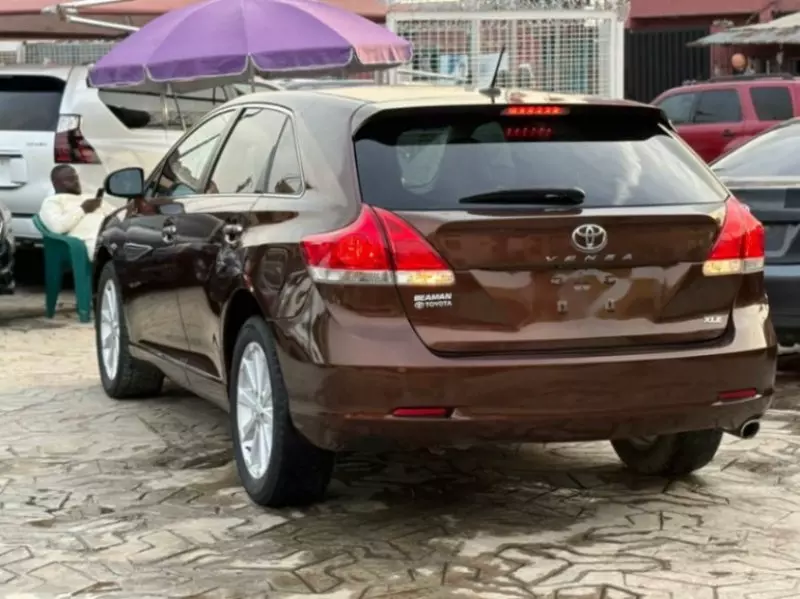 TOYOTA Venza - 2012
