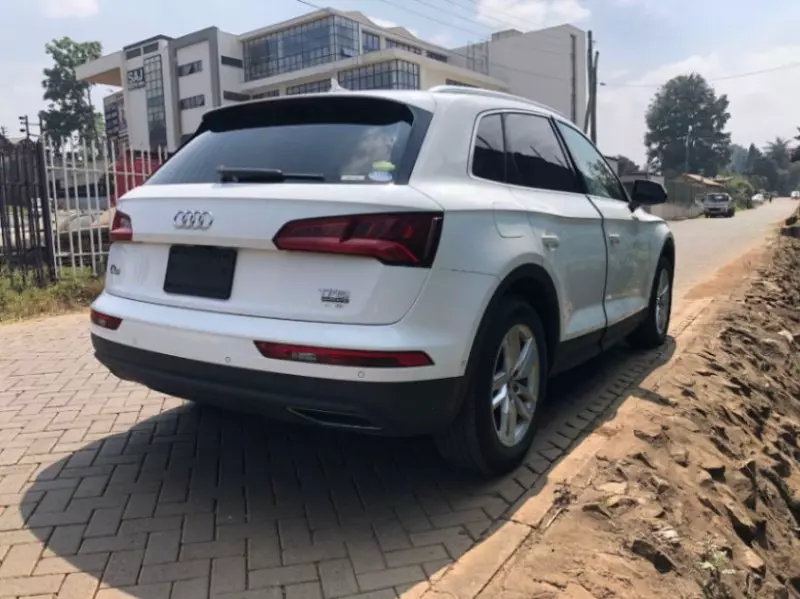 Audi Q5   - 2018