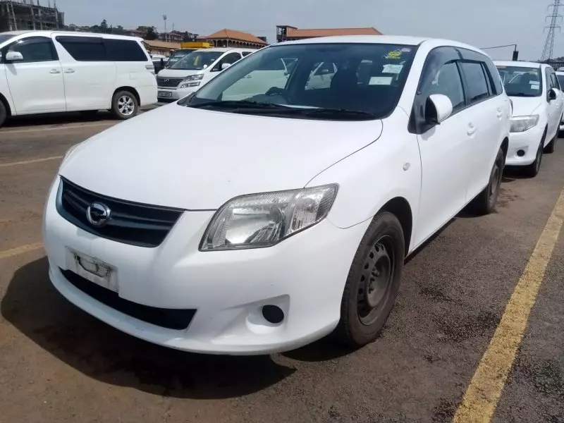 Toyota Fielder    - 2012