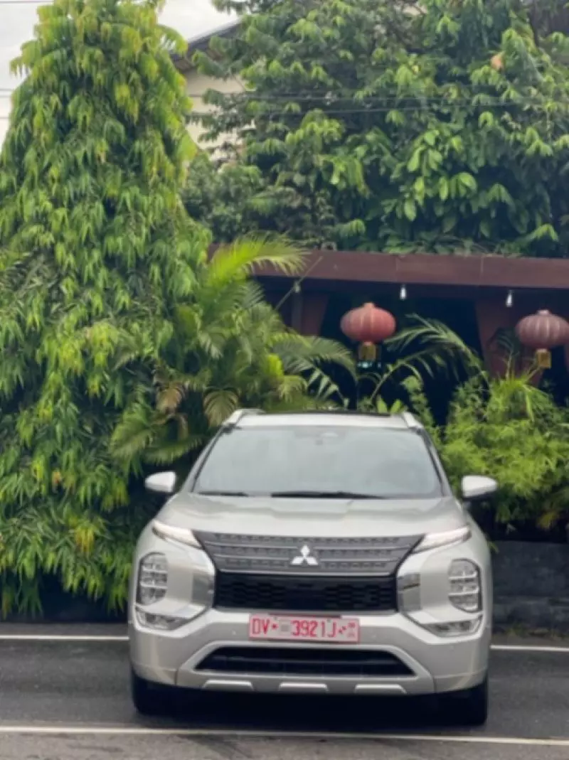 Mitsubishi OUTLANDER   - 2023