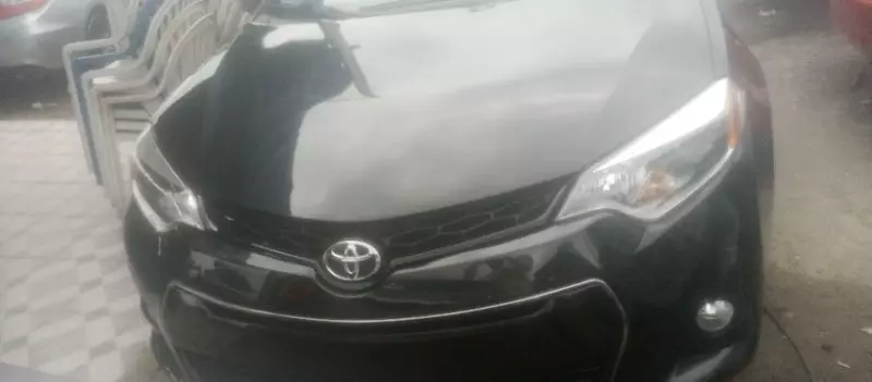 TOYOTA Corolla   - 2015