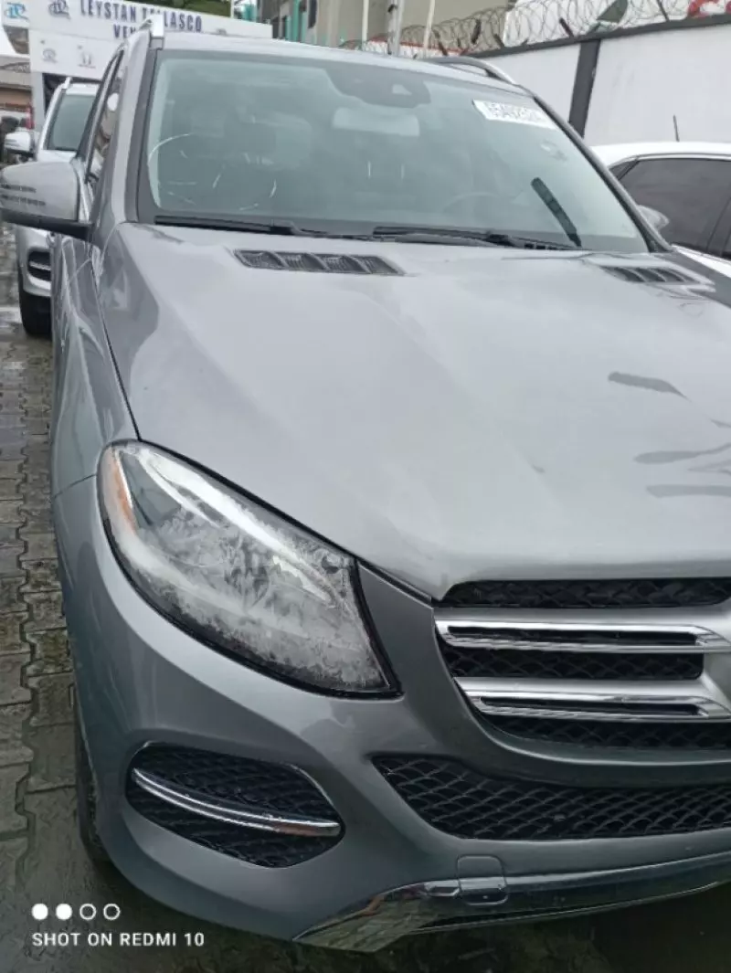 Mercedes-Benz GLE 350 - 2016