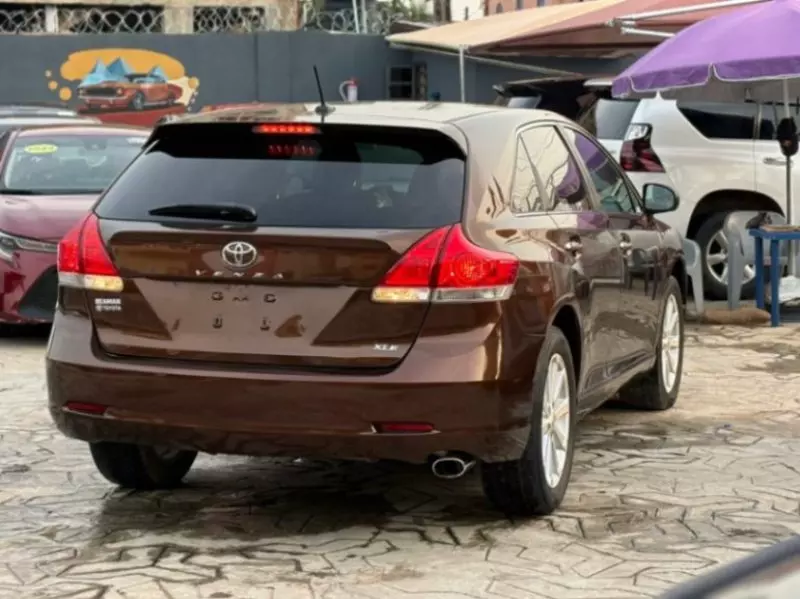 TOYOTA Venza - 2012