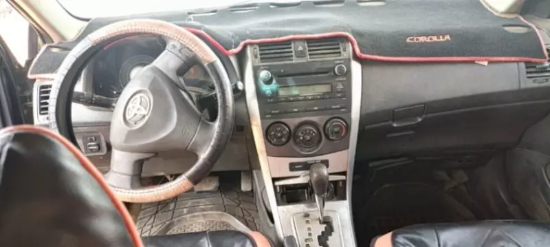 Toyota Corolla - 2010