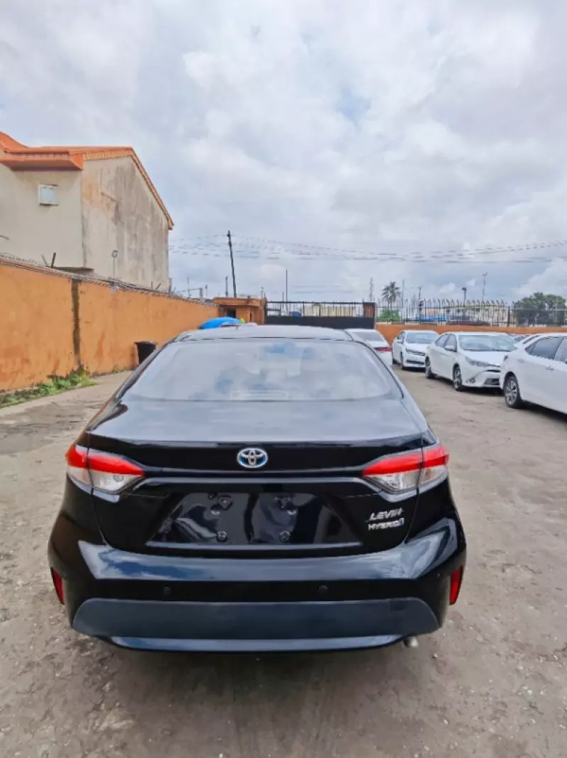 Toyota Corolla   - 2019