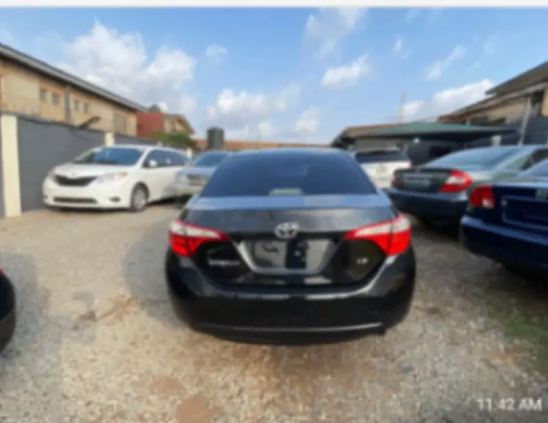 TOYOTA Corolla   - 2015