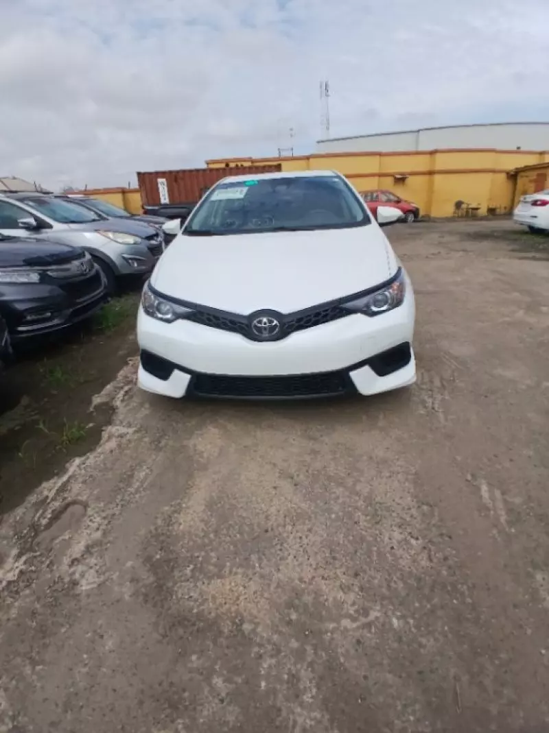 TOYOTA COROLLA iM   - 2017