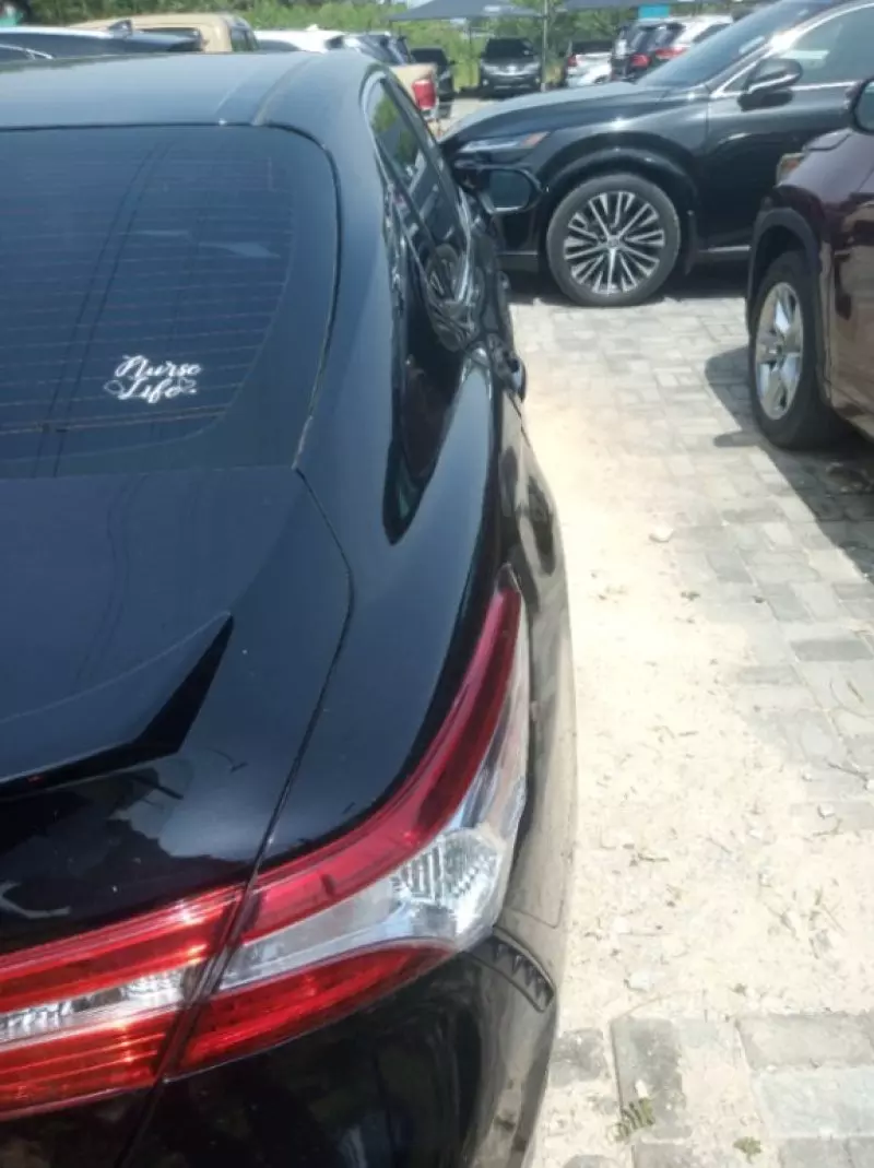 Toyota Camry   - 2018