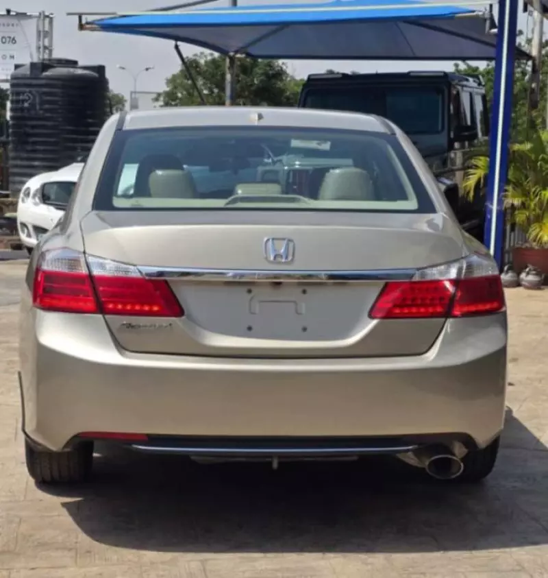 Honda Accord   - 2014