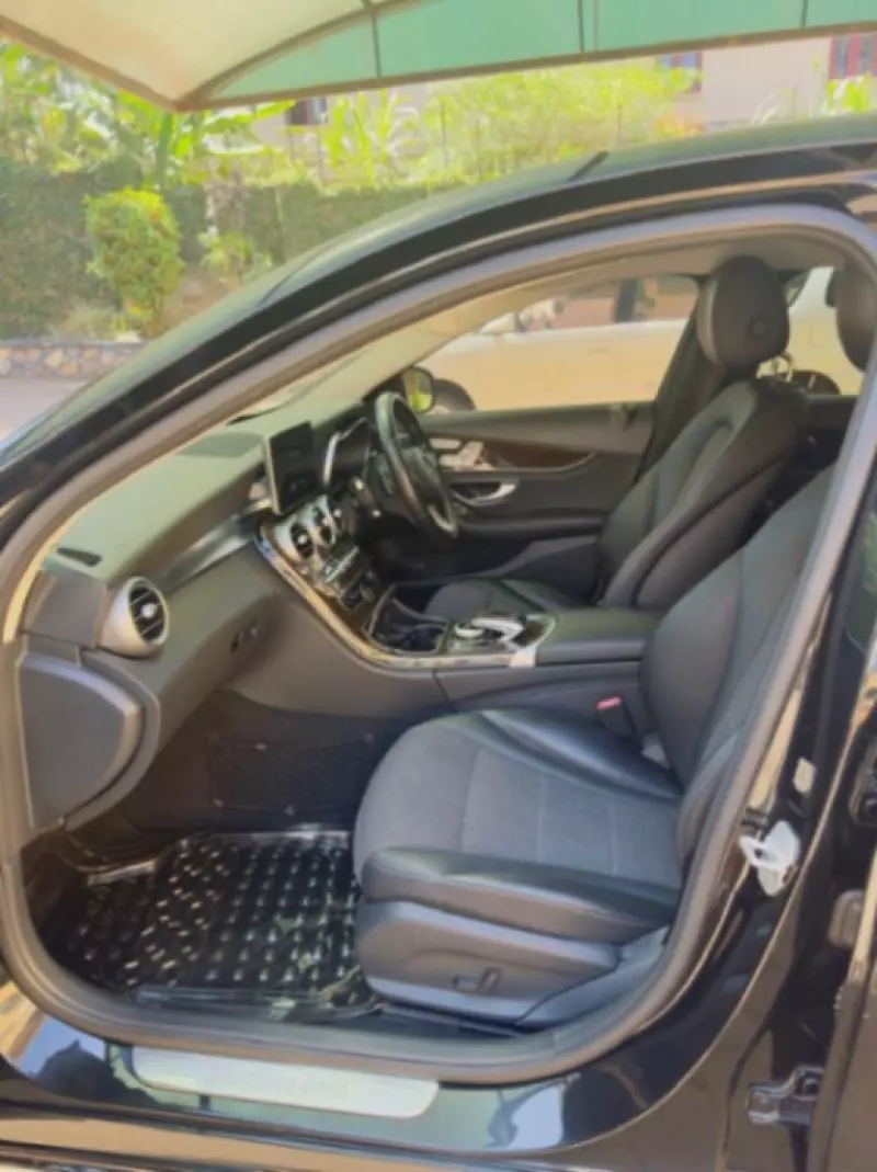 Mercedes-Benz C200 - 2015
