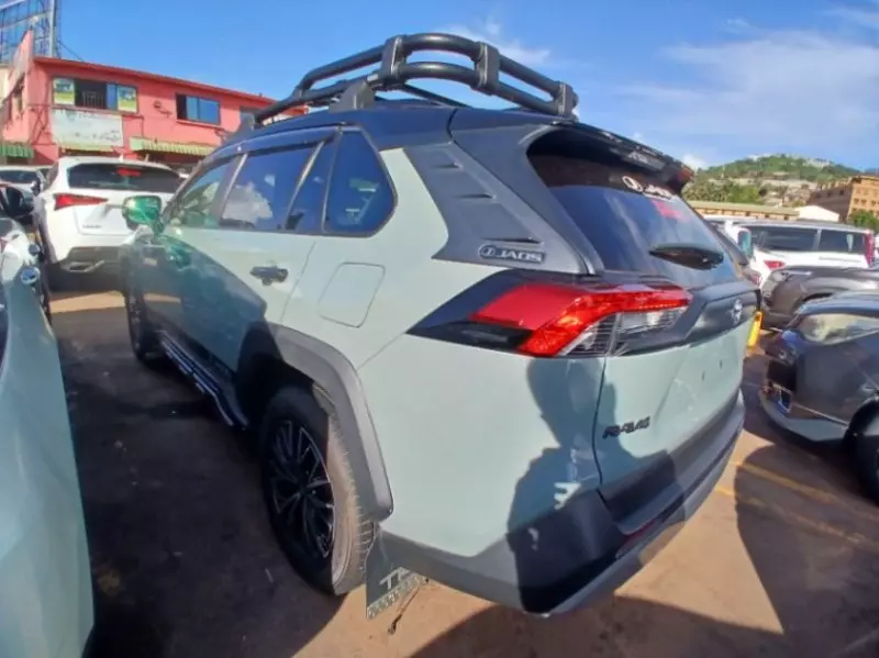Toyota RAV 4   - 2020