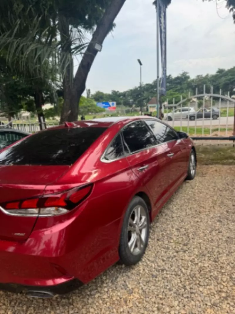 Hyundai Sonata   - 2018