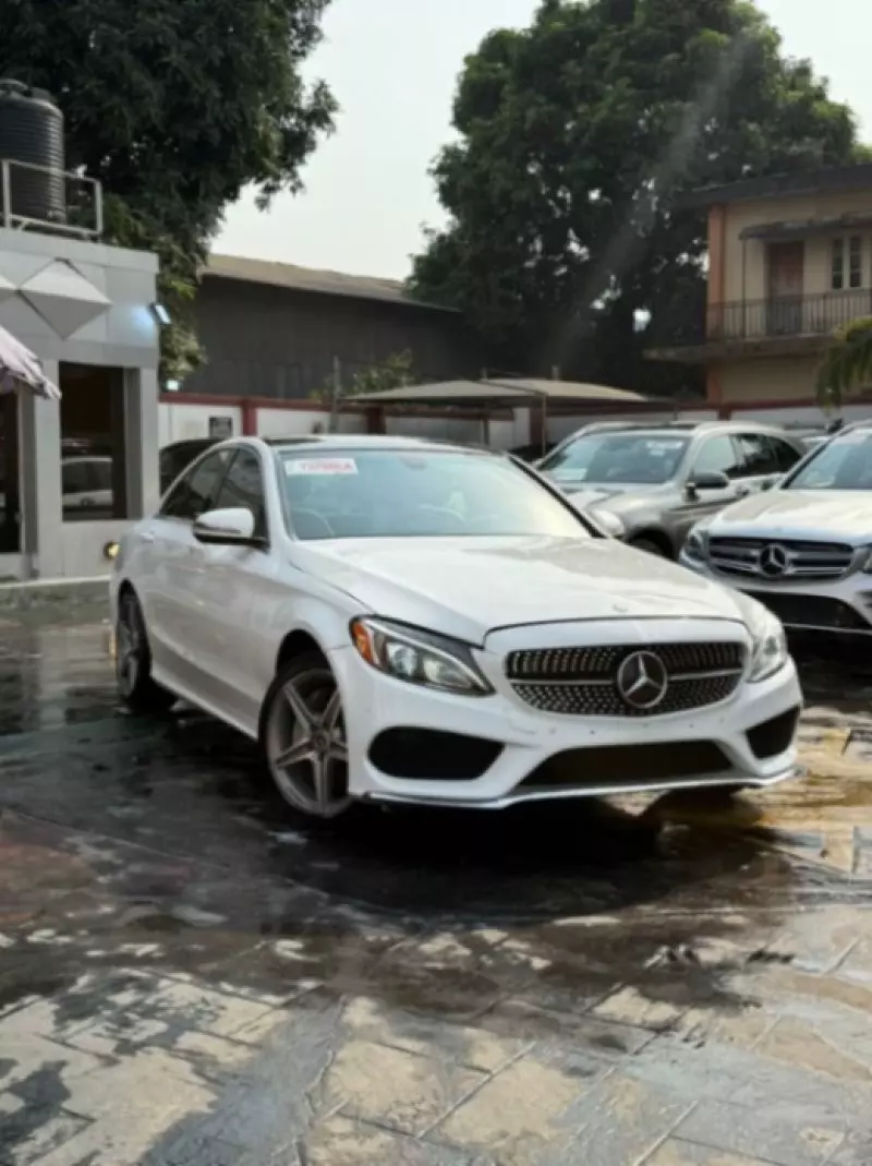 Mercedes-Benz C-Class   - 2017