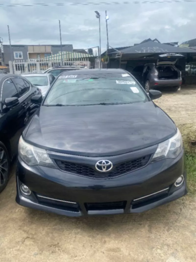 TOYOTA Camry   - 2015