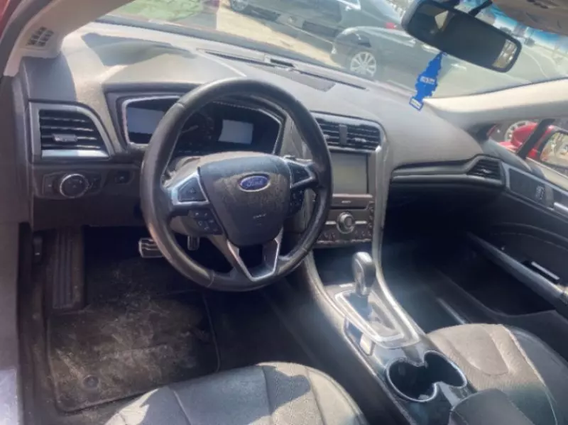 Ford Fusion   - 2016