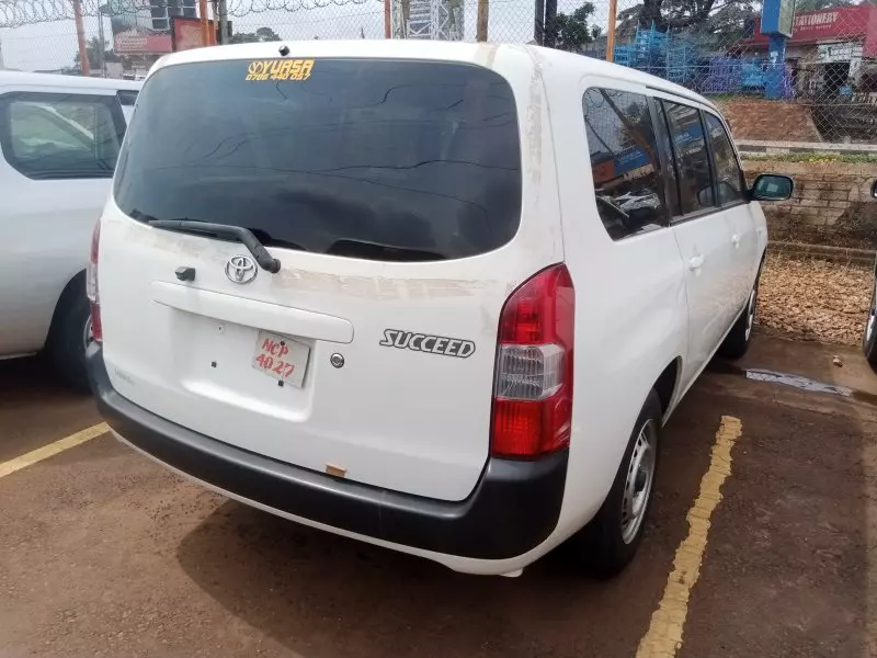 Toyota Succeed    - 2017