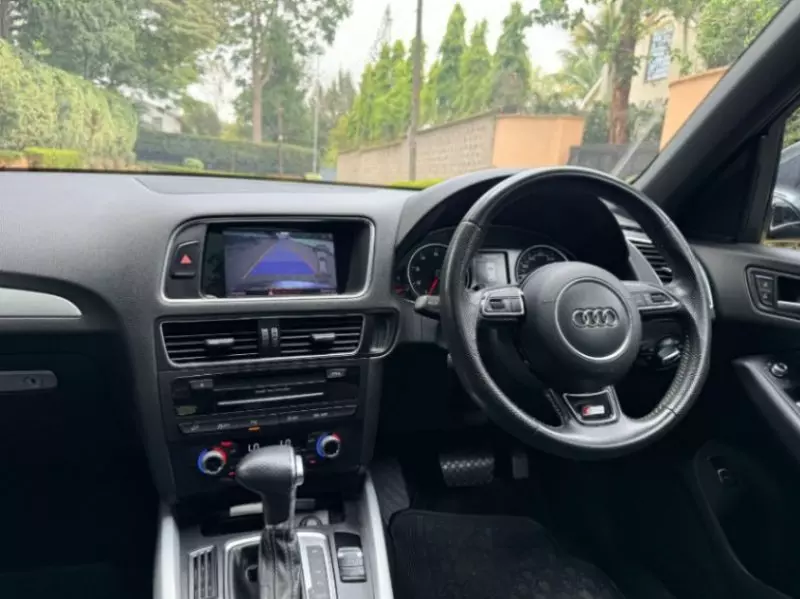 Audi Q5   - 2016