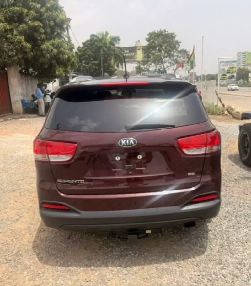 KIA Sorento EX   - 2017