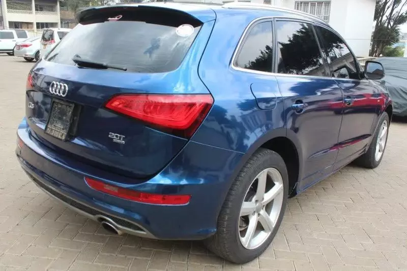 Audi Q5   - 2015