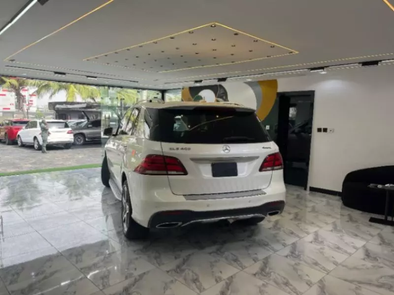 Mercedes-Benz GLE-Class   - 2017