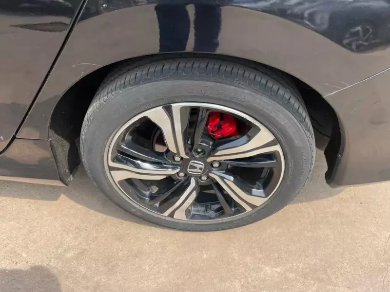 Honda Civic   - 2016