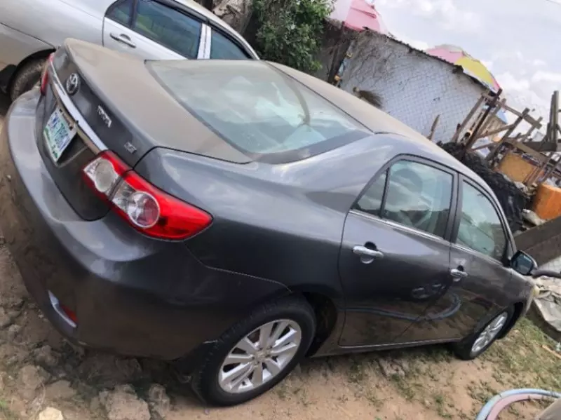 Toyota Corolla   - 2013