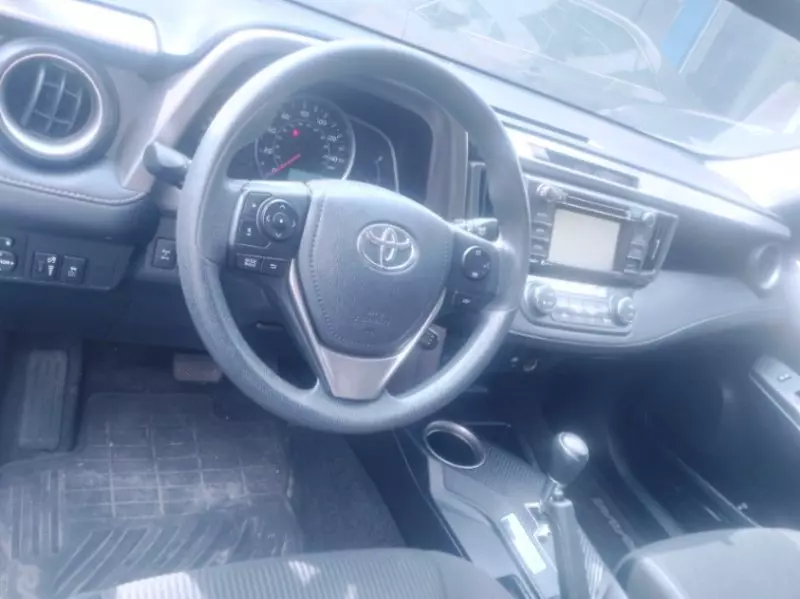 Toyota RAV 4   - 2015