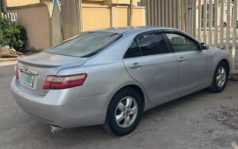 TOYOTA Camry   - 2009